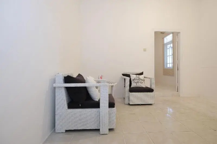 Dewi Residence 1