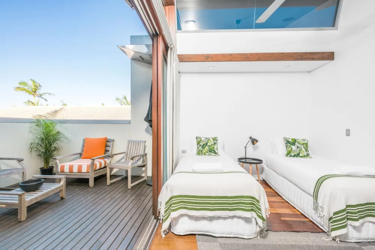 Your Luxury Escape - On The Bay