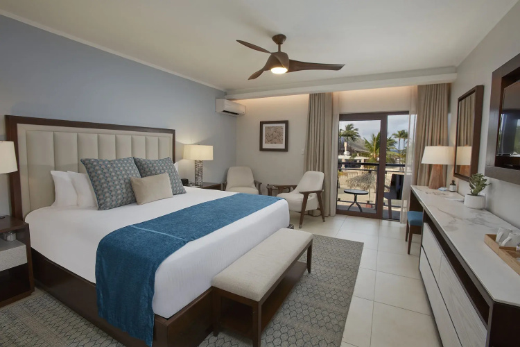 Manchebo Beach Resort and Spa