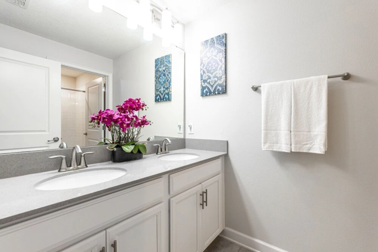 1577cg 4 Bedroom Townhouse by Redawning
