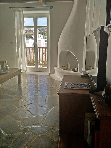 Ornos Suites