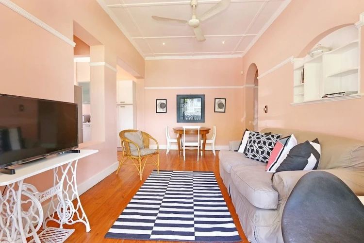2 Bedrooms Comfort Apartment with balcony and with mountain view
