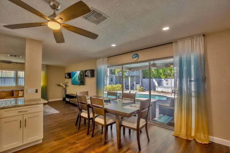 Sunny Escape-heated Pool