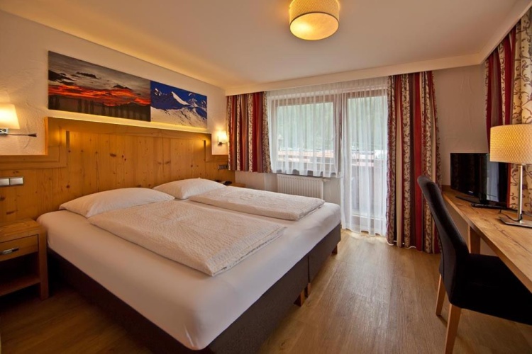 Standard Double room with balcony and with view
