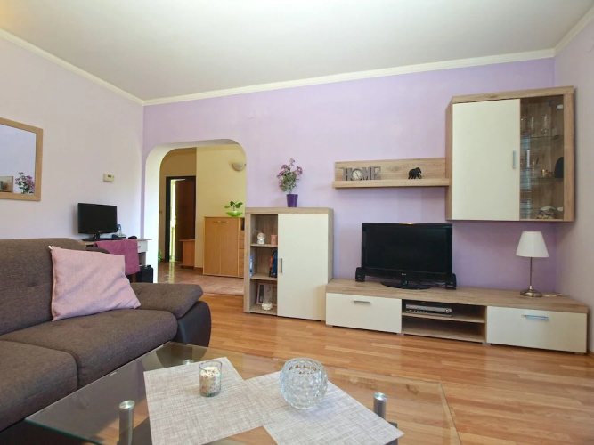 Apartment 1844