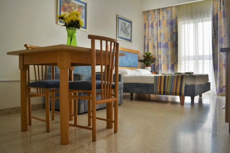 Damiani Apartments