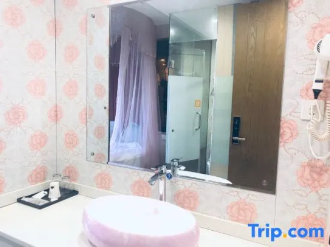 Rlan Boutique Hotel