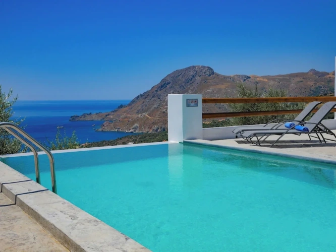 2 Bedrooms Villa with balcony and with sea view