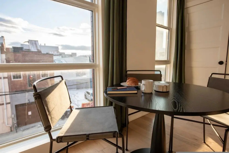 Sosuite NEW 2BR Apt w W D Split Level