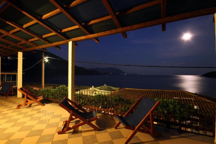 Studio with sea view
