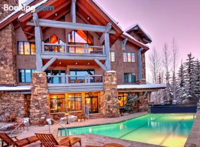 Bear Paw Lodge