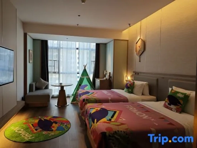 Standard Twin Family room