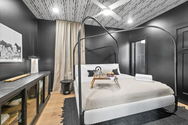 Modern Cowboy - Private Balcony - Mins To Broadway