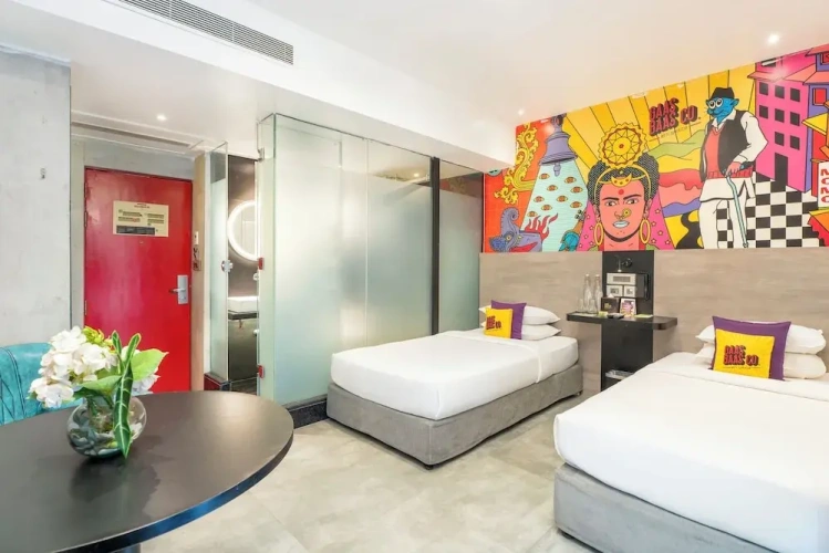 Deluxe Twin room with balcony