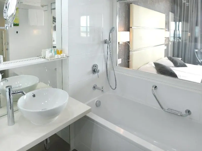Standard Double room with balcony and seafront