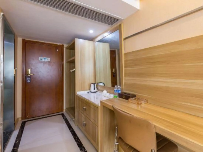 Long Teng Hotel