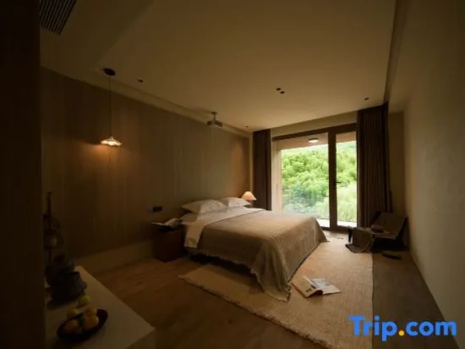 2 Bedrooms Suite
