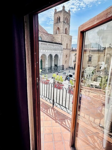 Superior Double room with city view