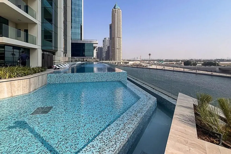 Designer 1BR Apt Fully Equipped