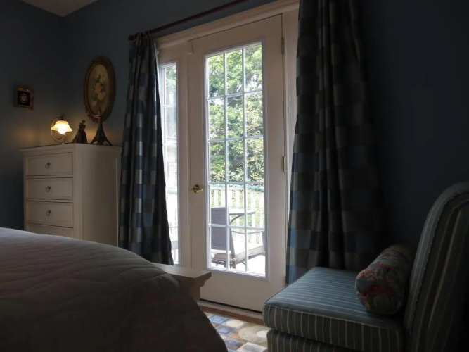 Redwood Bed and Breakfast