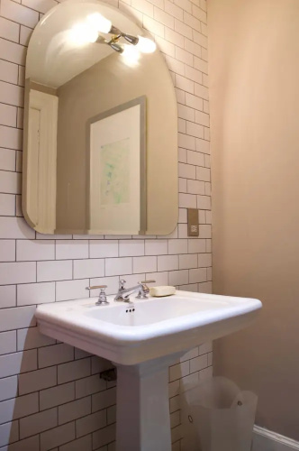 2 Bedroom Apartment With Free Parking