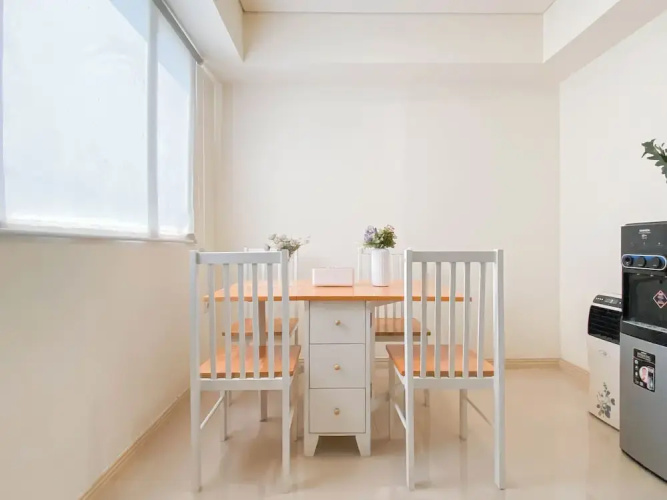 Basic 1Br With Extra Room At Meikarta Apartment