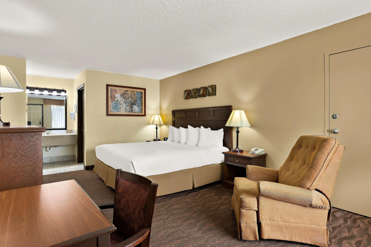 Best Western Center Pointe Inn