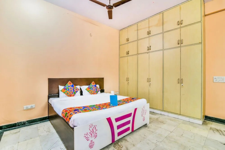 FabHotel Casa Meera Boutique