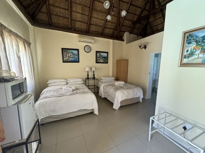 1 Bedroom Standard Double room with garden view