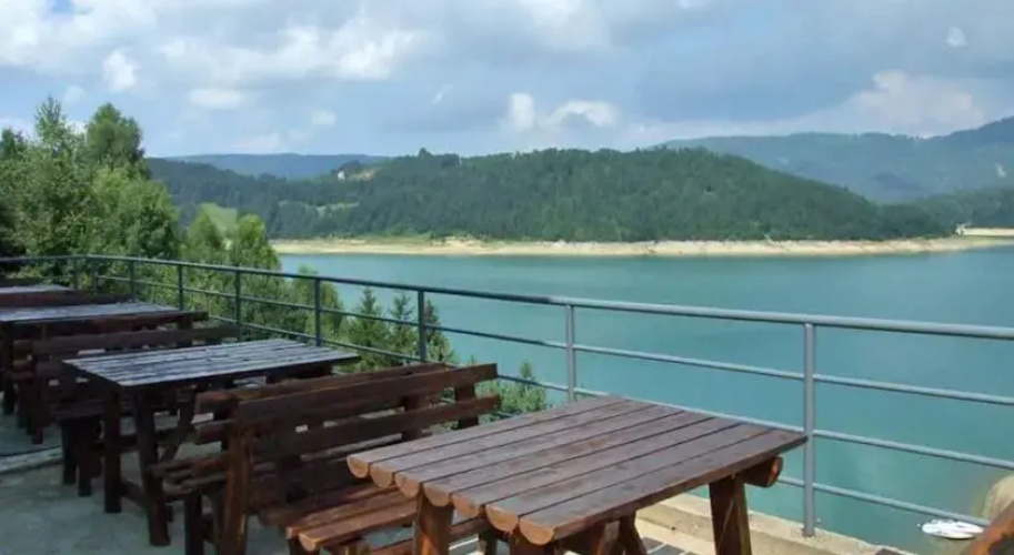 Arena Guesthouse