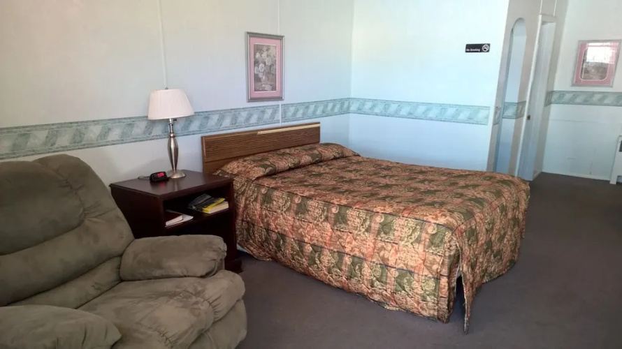 White Valley Motel