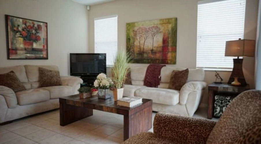 4 BR Compass Bay Sleeps 8