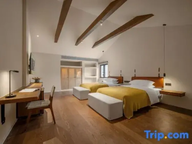 2 Bedrooms Suite