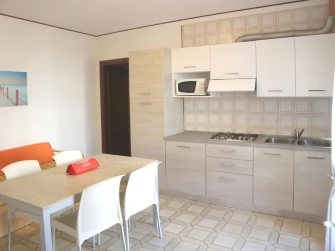 1 Bedroom Apartment with balcony and with garden view