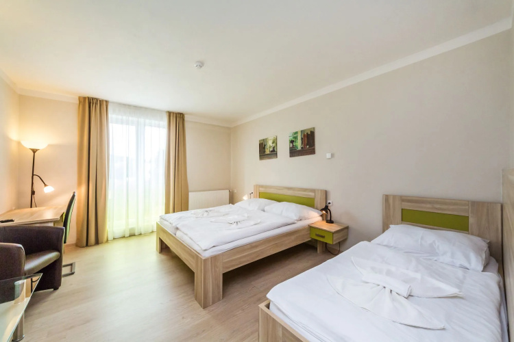Nad Královnou Hotel & Restaurant