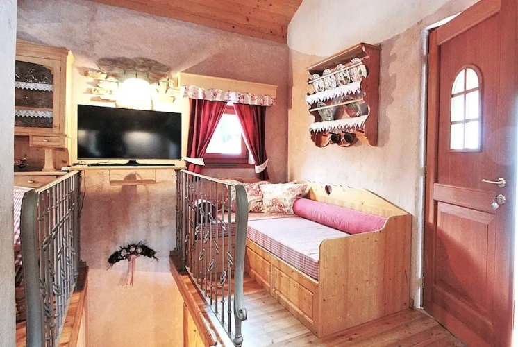 Standard room with balcony and with mountain view
