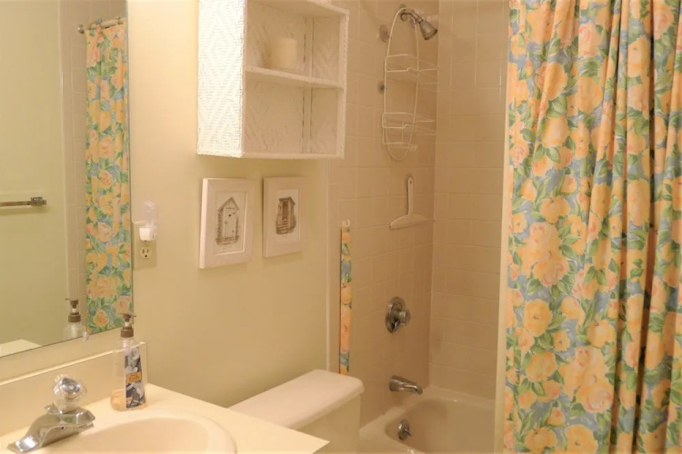 96 Eaton - 2 Bedroom Condo