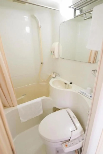 Super Hotel Kadoma