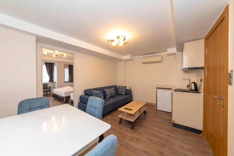 1 Bedroom Standard Family room with city view