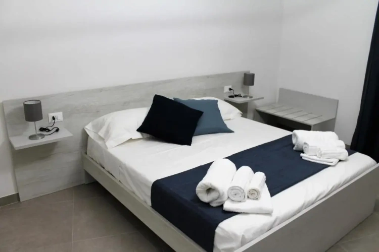 2 Bedrooms Cottage