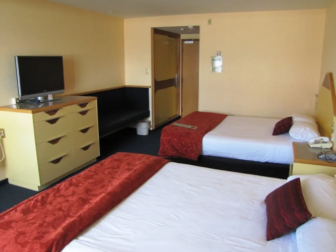 Superior Quadruple room