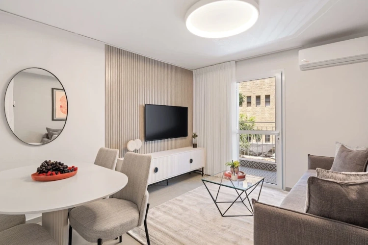 1 Bedroom Deluxe Apartment with city view