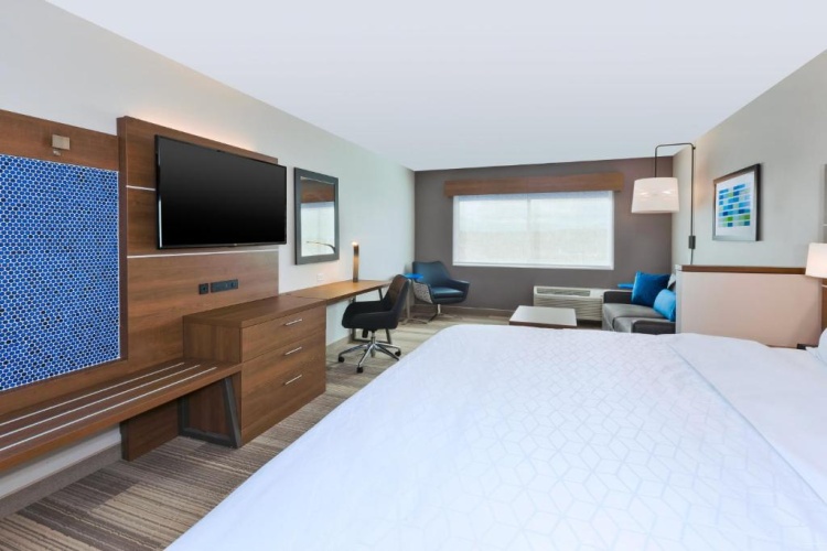 Quadruple Suite