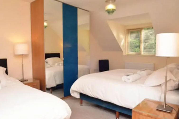 Cotswolds Valleys Accommodation-Stony Hs