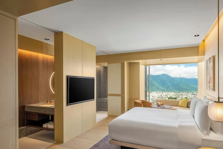 Deluxe Double room with mountain view