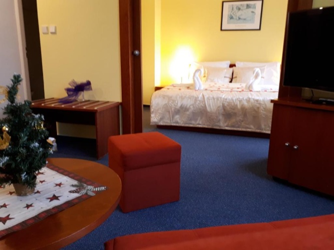 Deluxe Suite