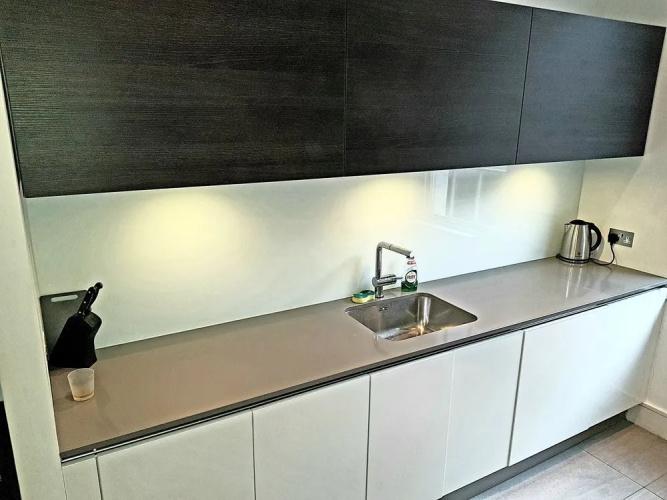 Sapphire Apartments