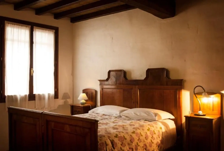 Standard Triple room with view