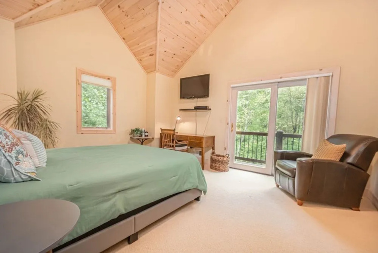 Play-a-way Chalet by Taylor Made Deep Creek