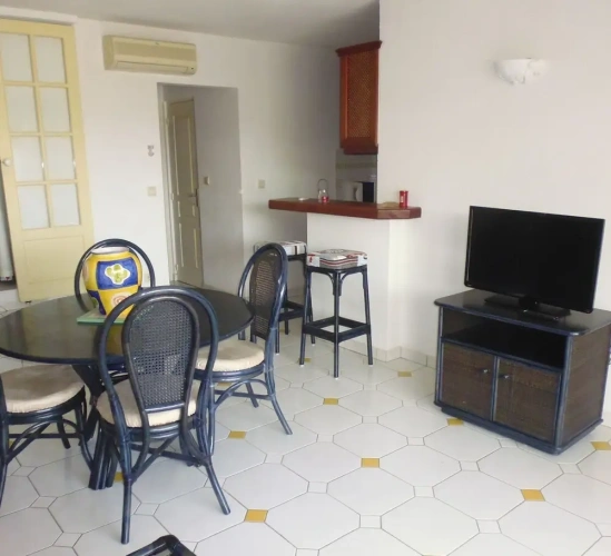 2 Bedrooms Deluxe Double Apartment with balcony and with sea view